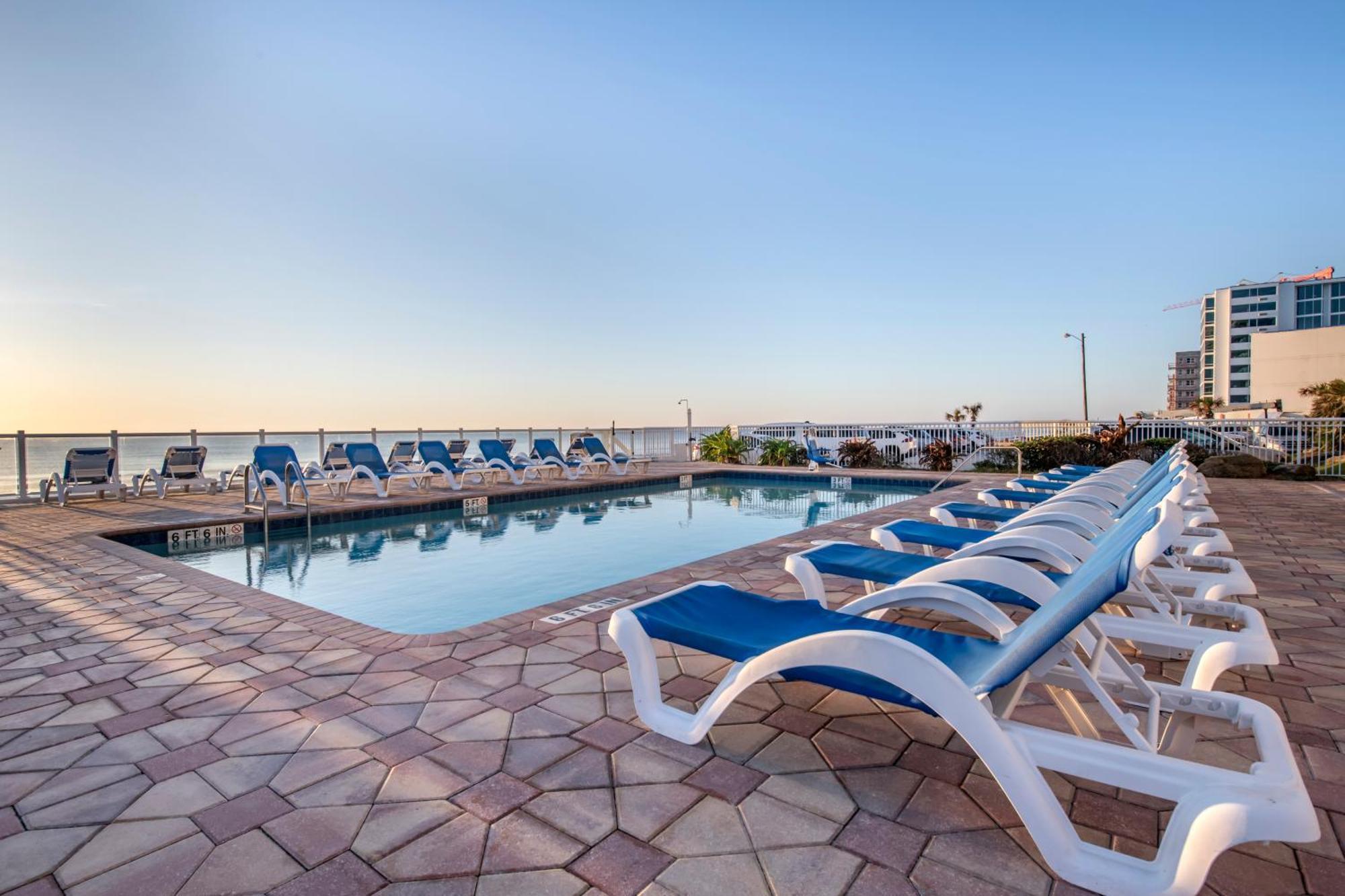 Tropical Winds Resort Hotel Daytona Beach Bagian luar foto
